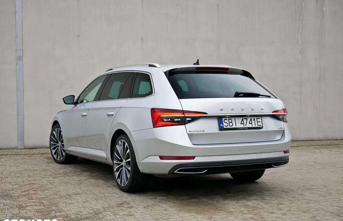 Skoda Superb cena 154900 przebieg: 71711, rok produkcji 2020 z Kraków małe 781